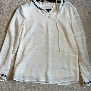 Women’s Blouse